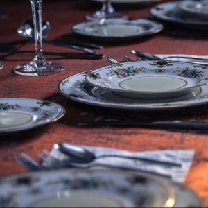 Acasa 12 restaurant pomeni constanta